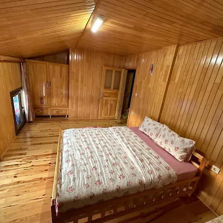 Chalet أوزونغول Uzongol Fotinos Wooden Two Bedroom Caykara